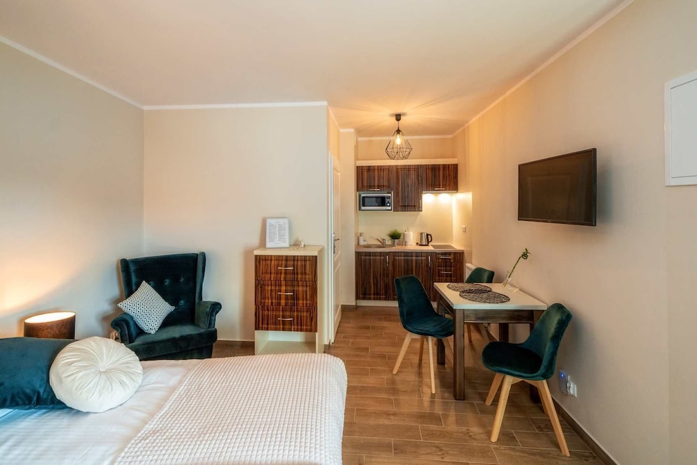 Apartments 17 Szewska — Hotel rooms in Krakow, Lesser Poland