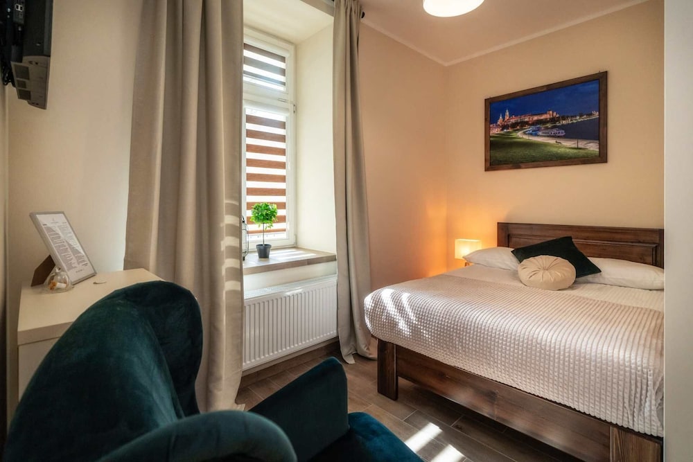 Apartments 17 Szewska — Hotel rooms in Krakow, Lesser Poland
