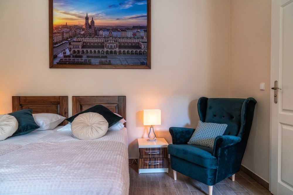 Apartments 17 Szewska — Hotel rooms in Krakow, Lesser Poland