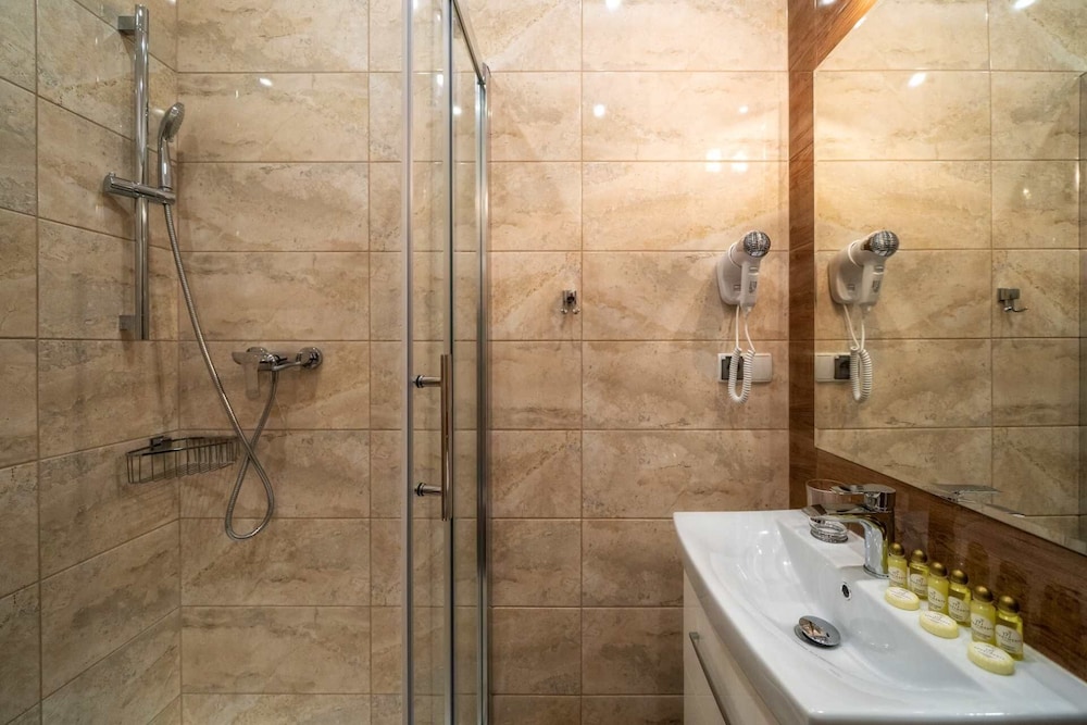 Apartments 17 Szewska — Hotel rooms in Krakow, Lesser Poland