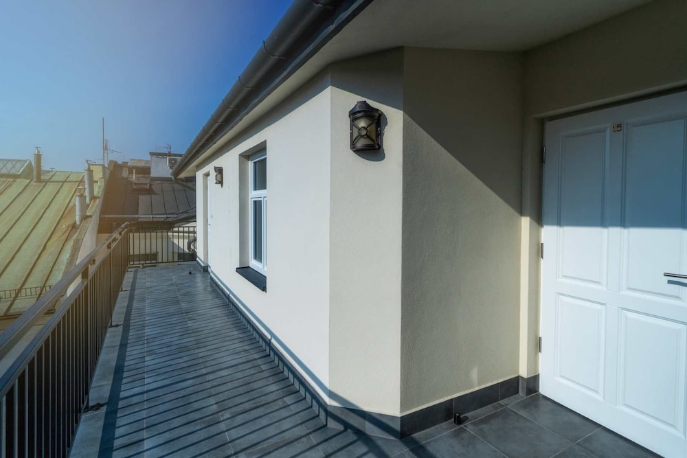 Apartments 17 Szewska — Hotel building in Krakow, Lesser Poland