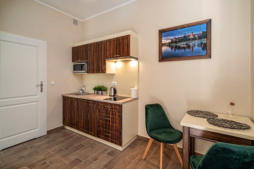 Apartments 17 Szewska — Hotel rooms in Krakow, Lesser Poland