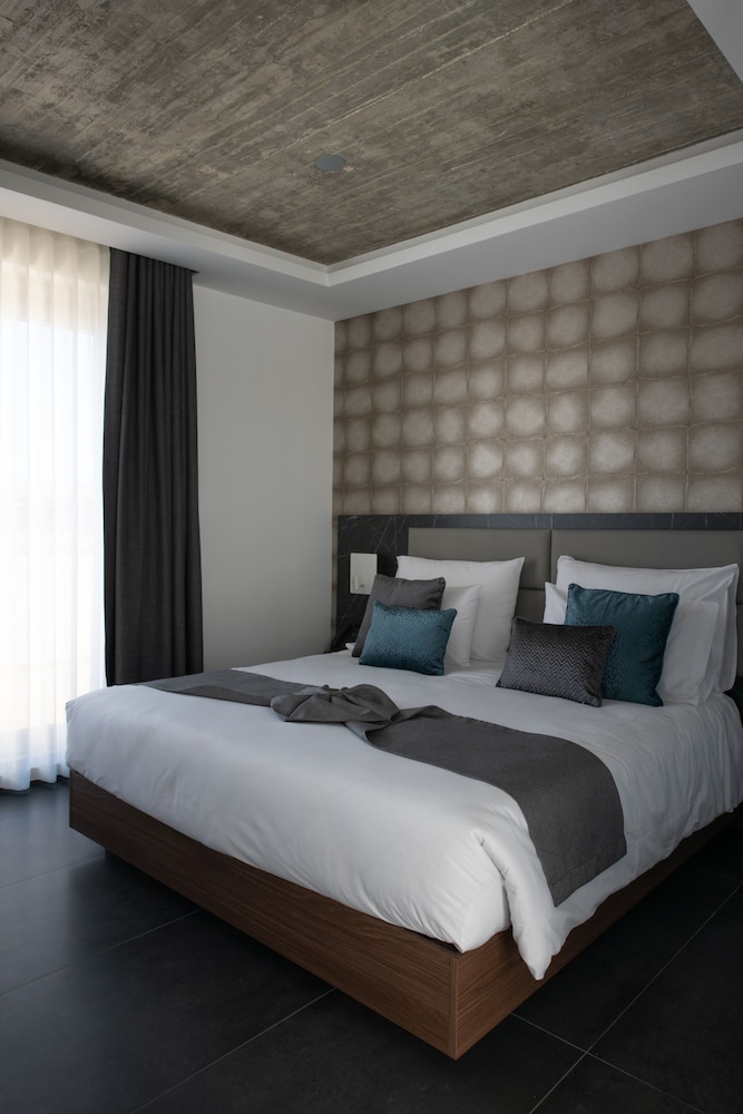Marea Boutique Hotels — Hotel rooms in Sliema, Malta Island