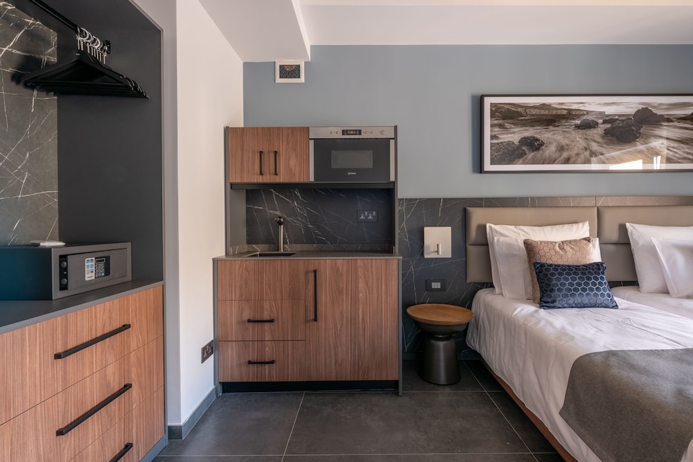 Marea Boutique Hotels — Hotel rooms in Sliema, Malta Island