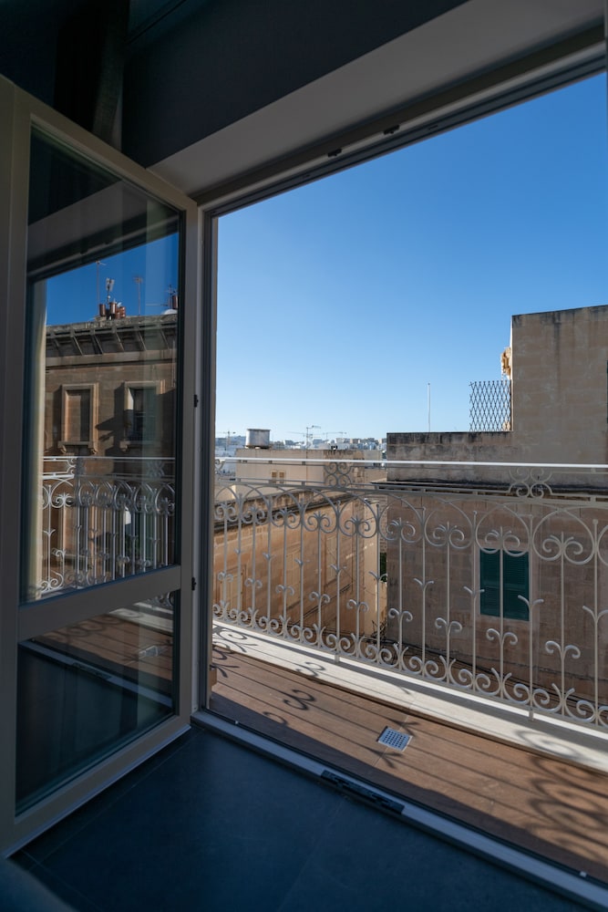 Marea Boutique Hotels — Hotel rooms in Sliema, Malta Island