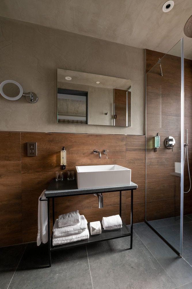 Marea Boutique Hotels — Hotel rooms in Sliema, Malta Island