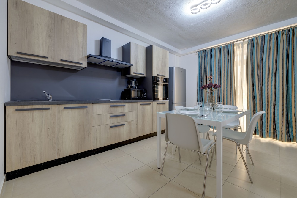 Sliema Tigne Suites — Hotel rooms in Sliema, Malta Island