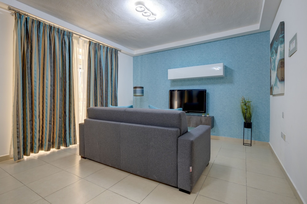 Sliema Tigne Suites — Hotel rooms in Sliema, Malta Island