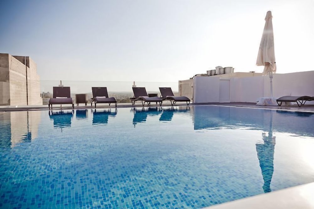 Sliema Tigne Suites — Main photo in Sliema, Malta Island