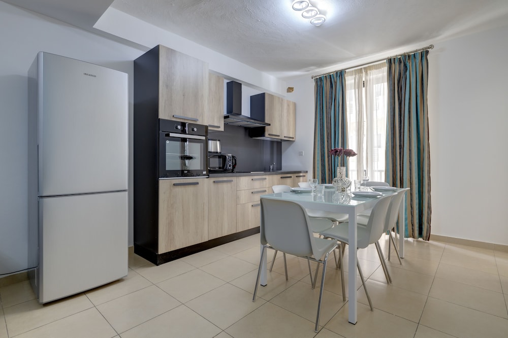 Sliema Tigne Suites — Hotel rooms in Sliema, Malta Island