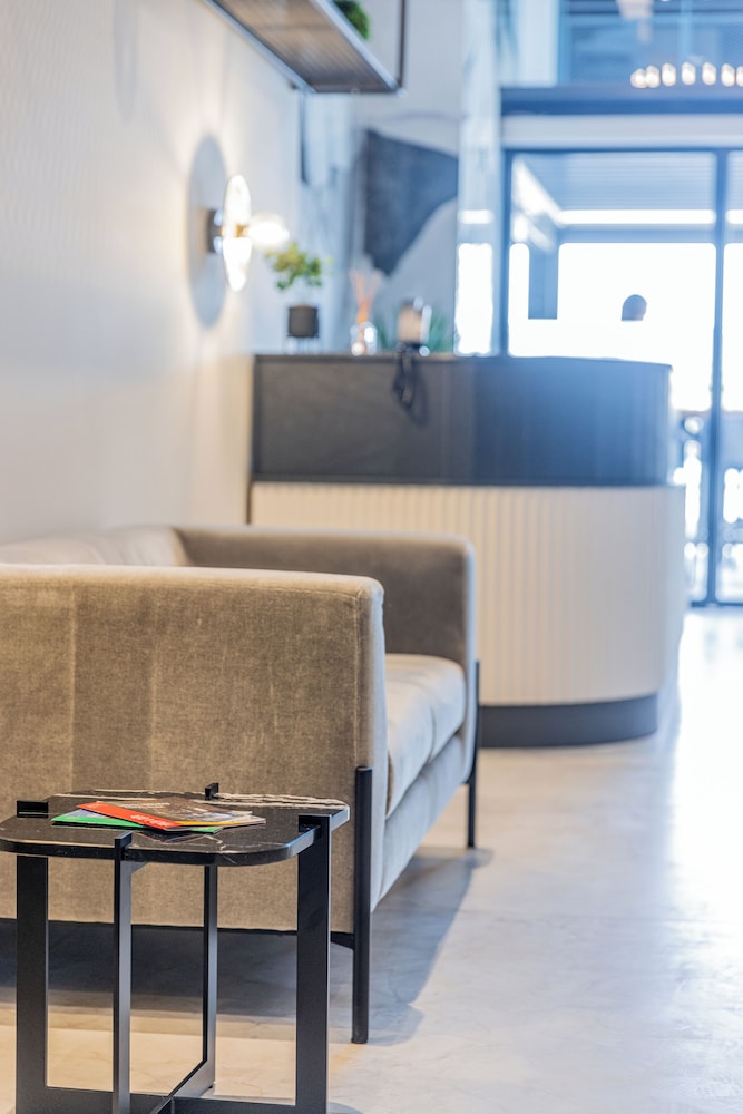The Londoner Hotel Sliema — Hotel building in Sliema, Malta Island