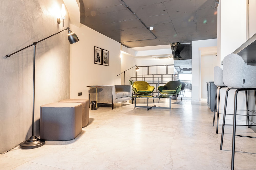 The Londoner Hotel Sliema — Hotel building in Sliema, Malta Island