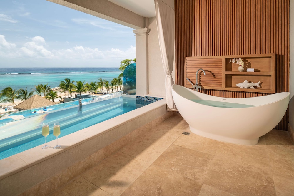 Sandals Jamaica Dunn's River All Inclusive Adults Only — Hotel rooms in Ocho Rios