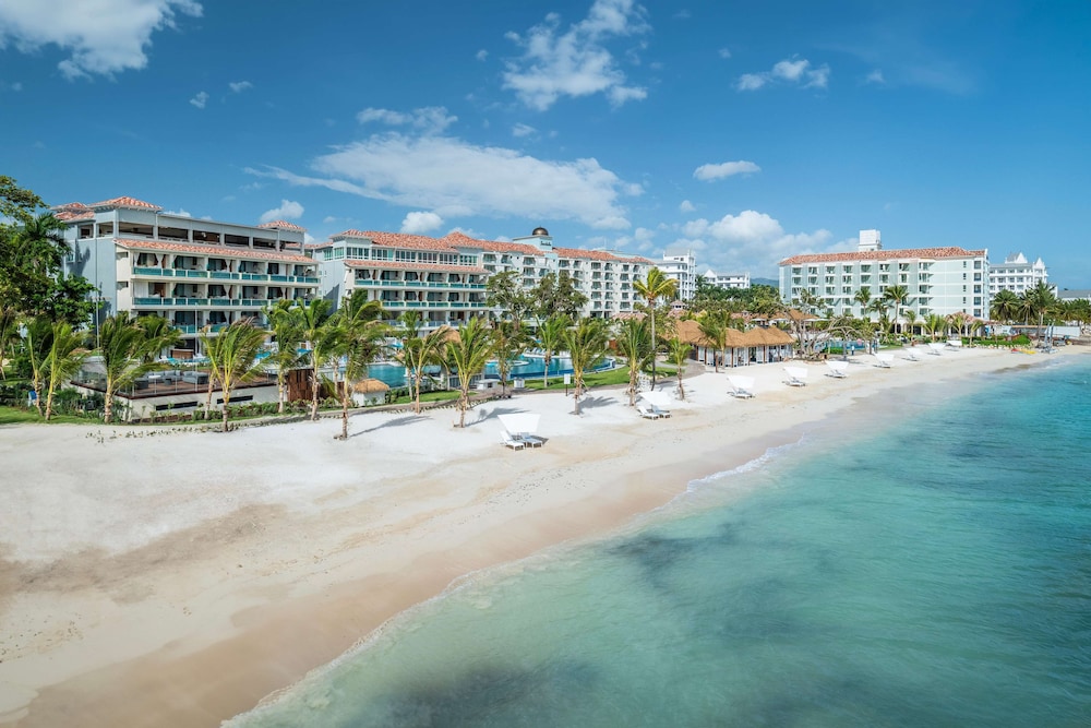 Sandals Jamaica Dunn's River All Inclusive Adults Only — Beach in Ocho Rios