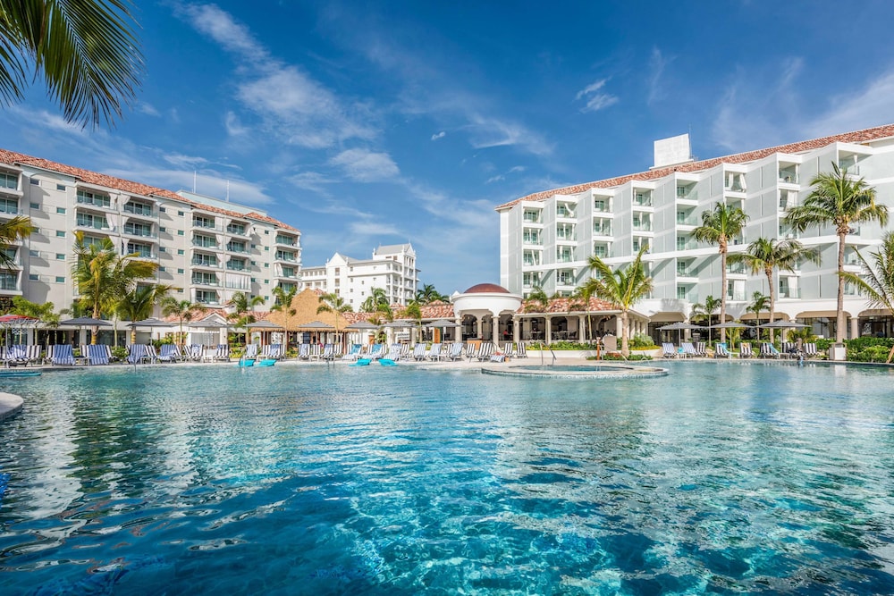 Sandals Jamaica Dunn's River All Inclusive Adults Only — Swimming pool in Ocho Rios