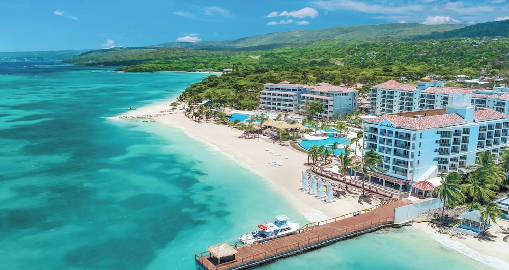 Sandals Jamaica Dunn's River All Inclusive Adults Only — Beach in Ocho Rios