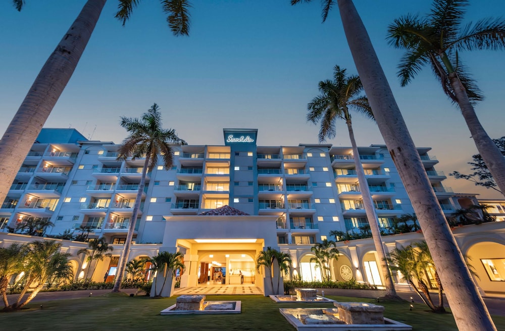 Sandals Jamaica Dunn's River All Inclusive Adults Only — Hotel building in Ocho Rios