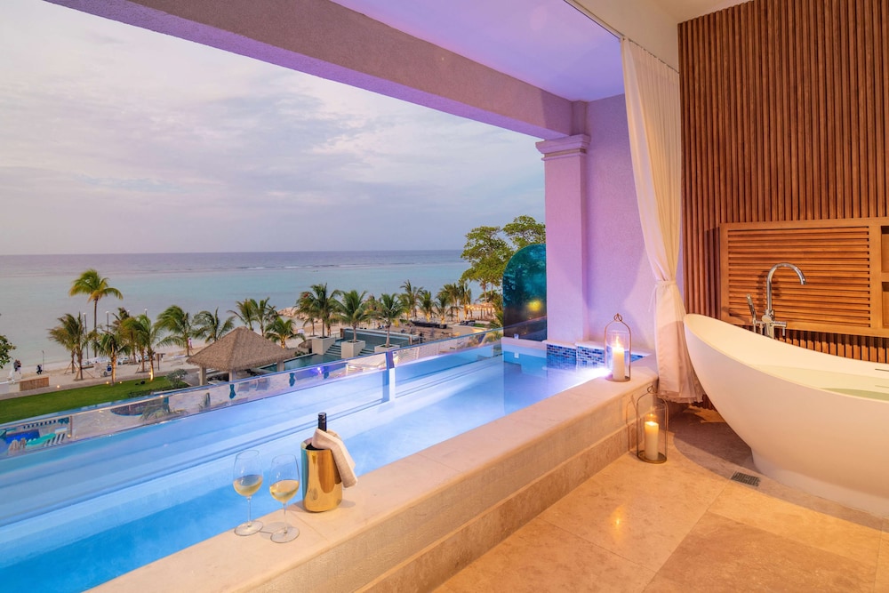 Sandals Jamaica Dunn's River All Inclusive Adults Only — Hotel rooms in Ocho Rios