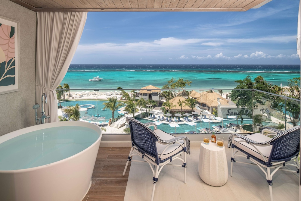 Sandals Jamaica Dunn's River All Inclusive Adults Only — Hotel rooms in Ocho Rios