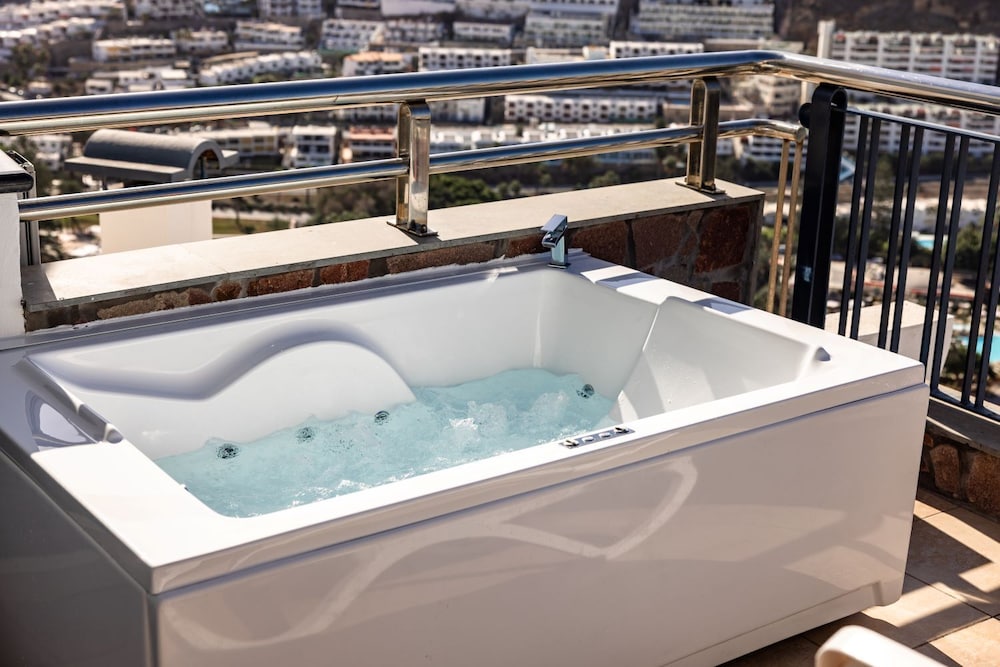Servatur JB - Adults Only — Spa in Puerto Rico, Canary Islands