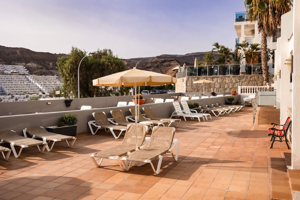 Servatur Castillo de Sol — Hotel building in Puerto Rico, Canary Islands
