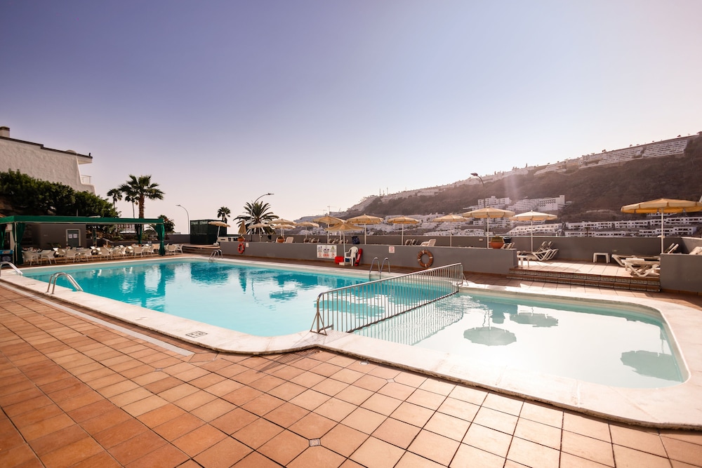 Servatur Castillo de Sol — Swimming pool in Puerto Rico, Canary Islands