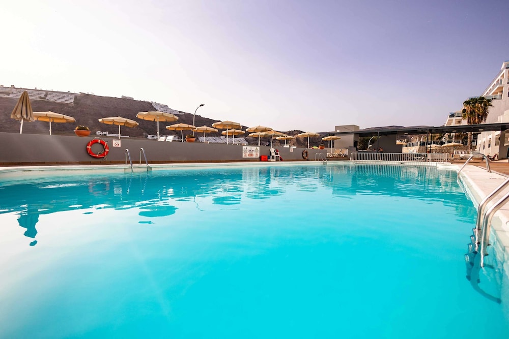 Servatur Castillo de Sol — Swimming pool in Puerto Rico, Canary Islands