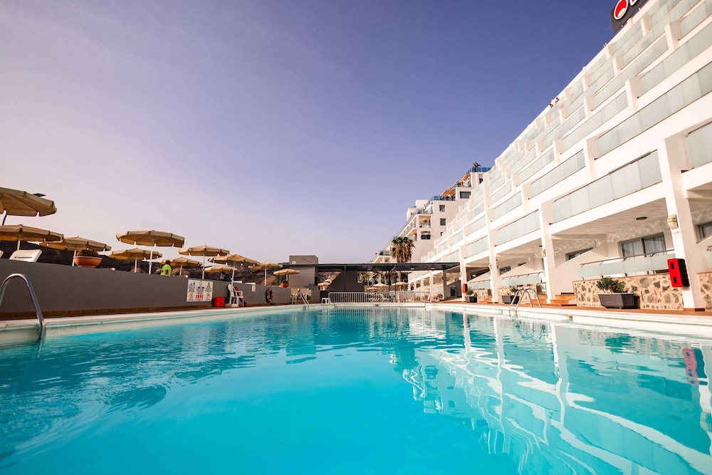 Servatur Castillo de Sol — Swimming pool in Puerto Rico, Canary Islands