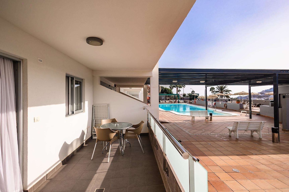 Servatur Castillo de Sol — Swimming pool in Puerto Rico, Canary Islands