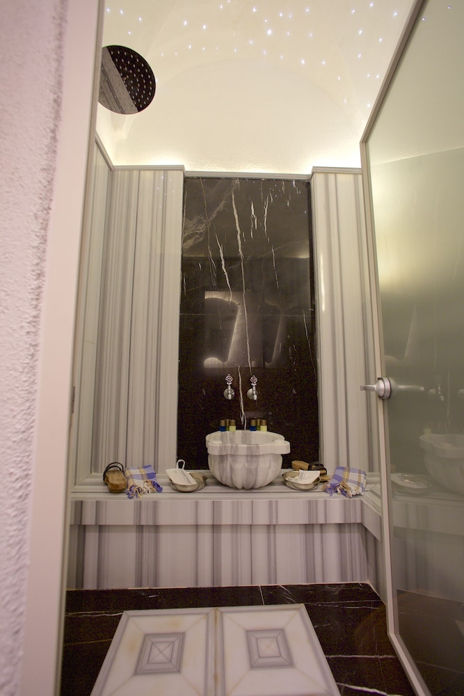 Ayramin Exclusive Hotel - Special Category — Hotel rooms in Istanbul, Istanbul