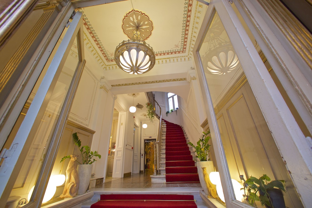 Ayramin Exclusive Hotel - Special Category — Hotel building in Istanbul, Istanbul