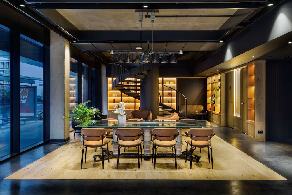 Barceló Warsaw Powiśle — Restaurant & bars in Warsaw, Masovian