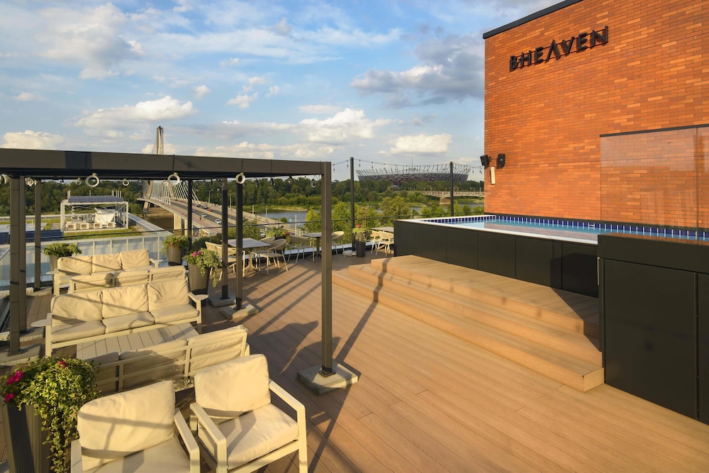 Barceló Warsaw Powiśle — Restaurant & bars in Warsaw, Masovian
