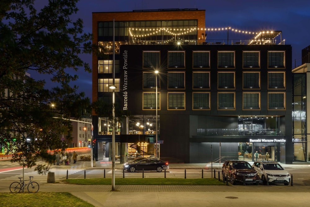 Barceló Warsaw Powiśle — Hotel building in Warsaw, Masovian