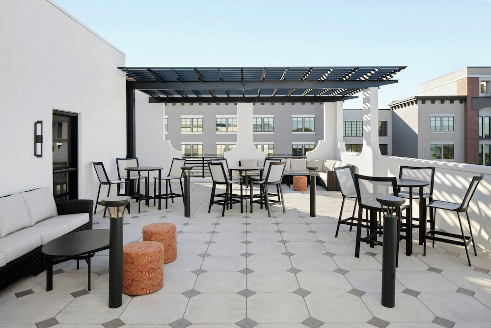 Epicurean Hotel, Autograph Collection — Restaurant & bars in Tampa, Florida