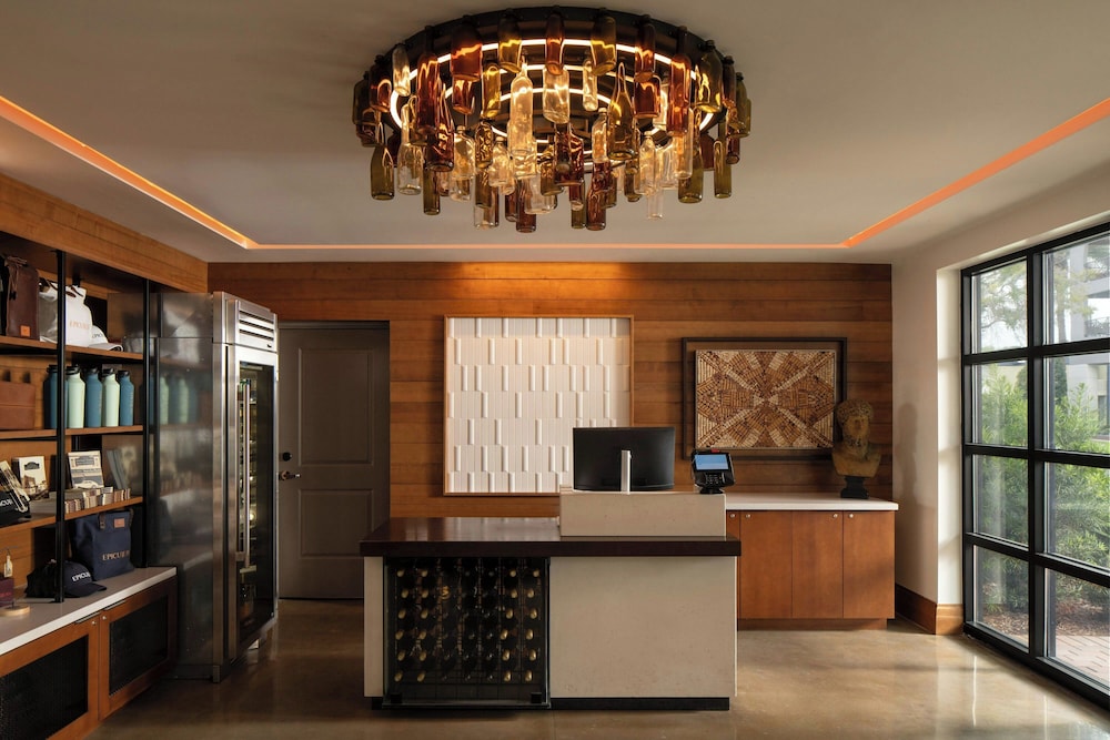 Epicurean Hotel, Autograph Collection — Restaurant & bars in Tampa, Florida