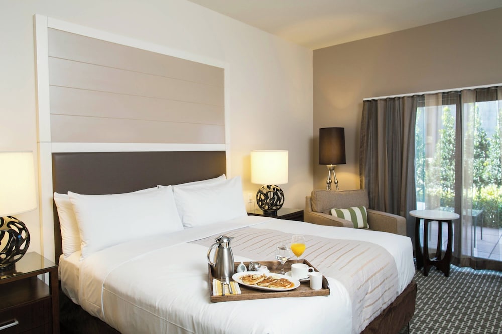 Epicurean Hotel, Autograph Collection — Hotel rooms in Tampa, Florida