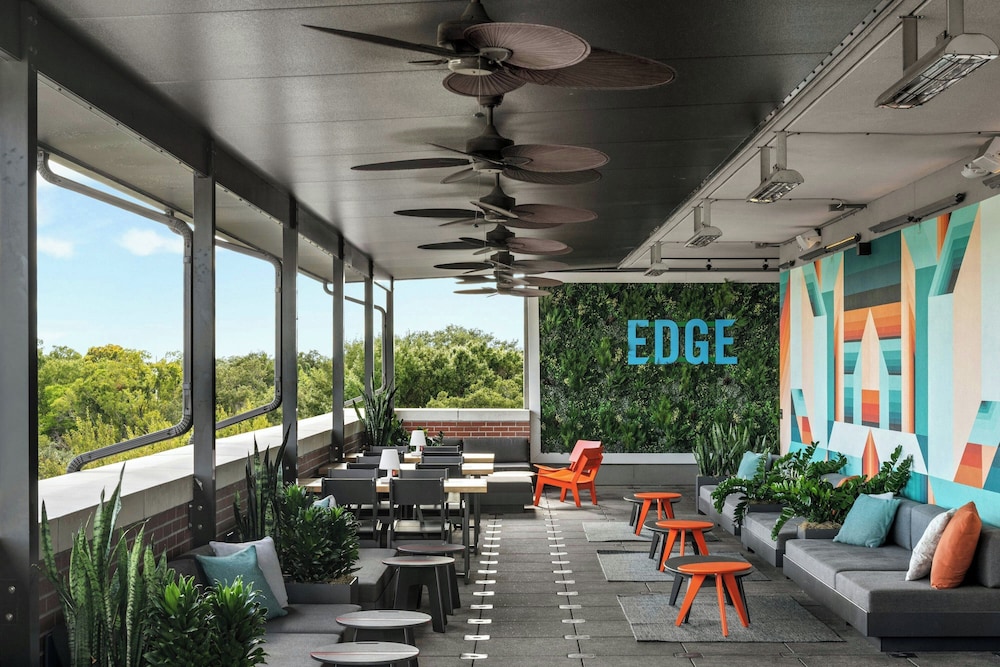 Epicurean Hotel, Autograph Collection — Restaurant & bars in Tampa, Florida