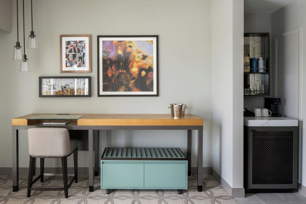 Epicurean Hotel, Autograph Collection — Hotel rooms in Tampa, Florida
