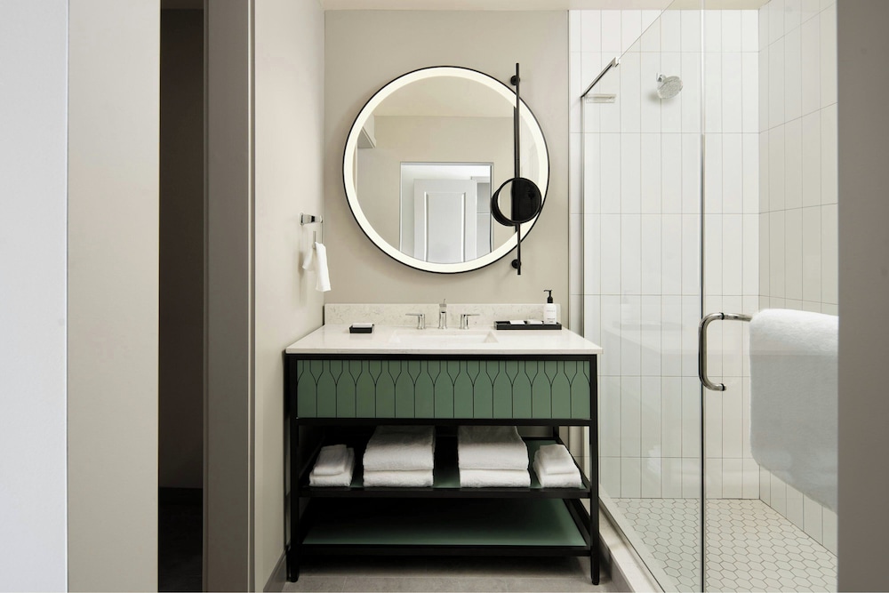 Epicurean Hotel, Autograph Collection — Hotel rooms in Tampa, Florida