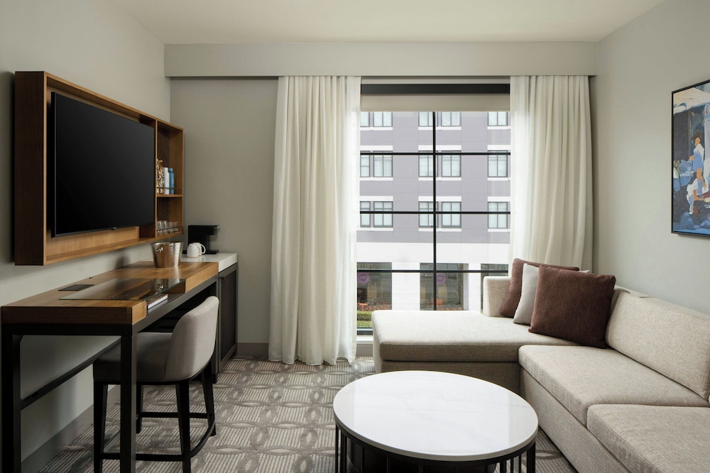 Epicurean Hotel, Autograph Collection — Hotel rooms in Tampa, Florida
