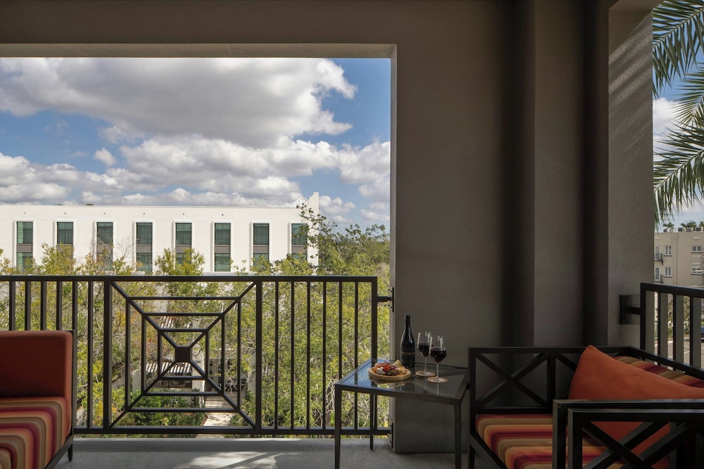 Epicurean Hotel, Autograph Collection — Hotel rooms in Tampa, Florida