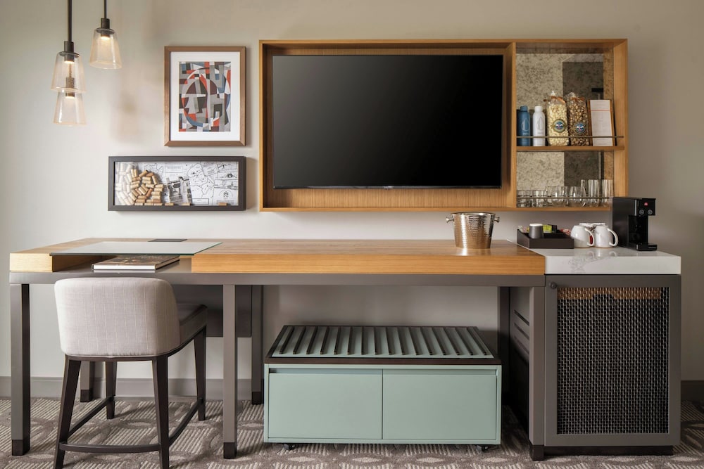 Epicurean Hotel, Autograph Collection — Hotel rooms in Tampa, Florida
