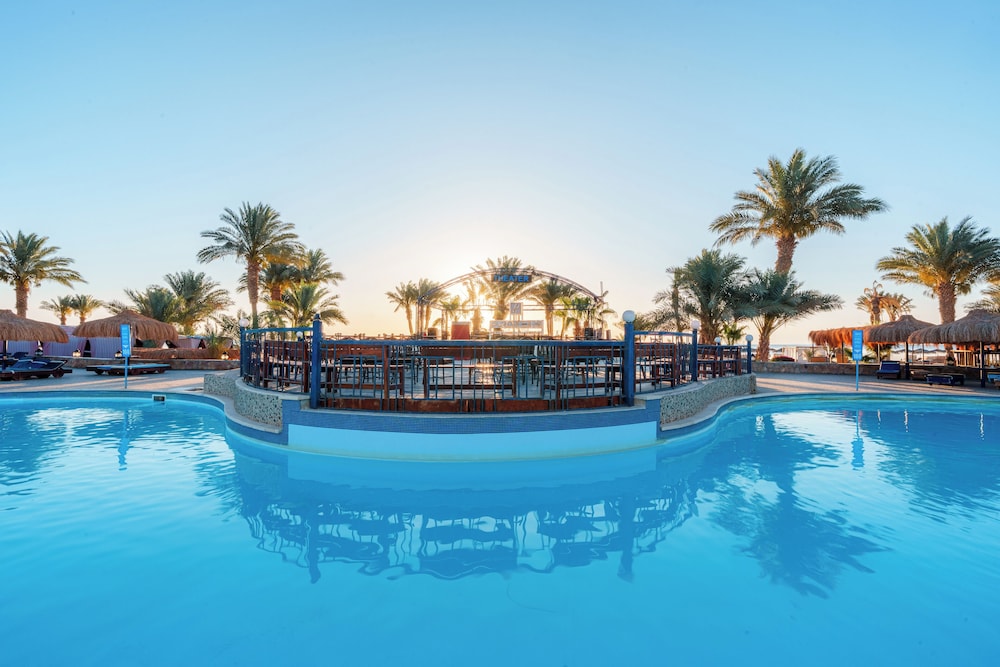 Protels Crystal Beach Resort — Swimming pool in Marsa Alam, Red Sea