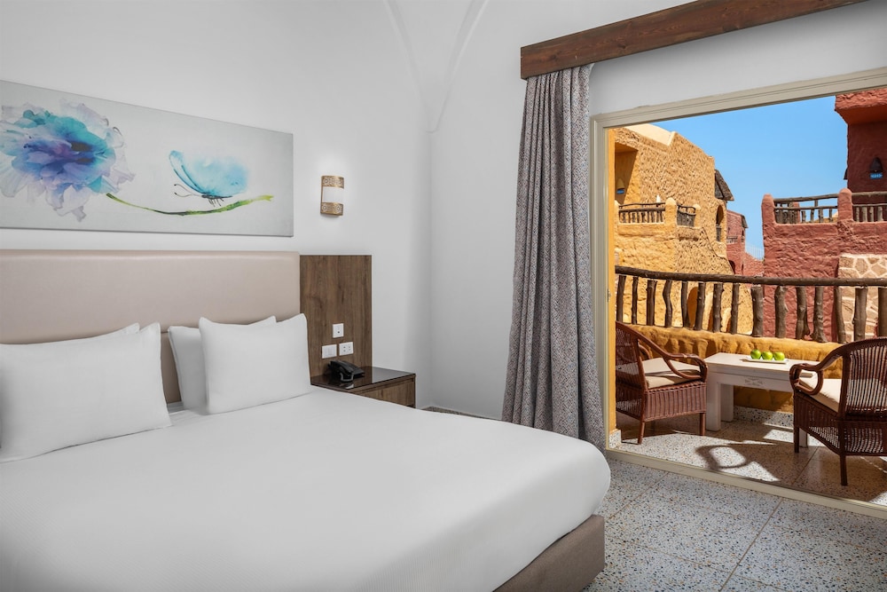 Pickalbatros Villaggio Resort - Portofino Marsa Alam — Hotel rooms in Marsa Alam, Red Sea