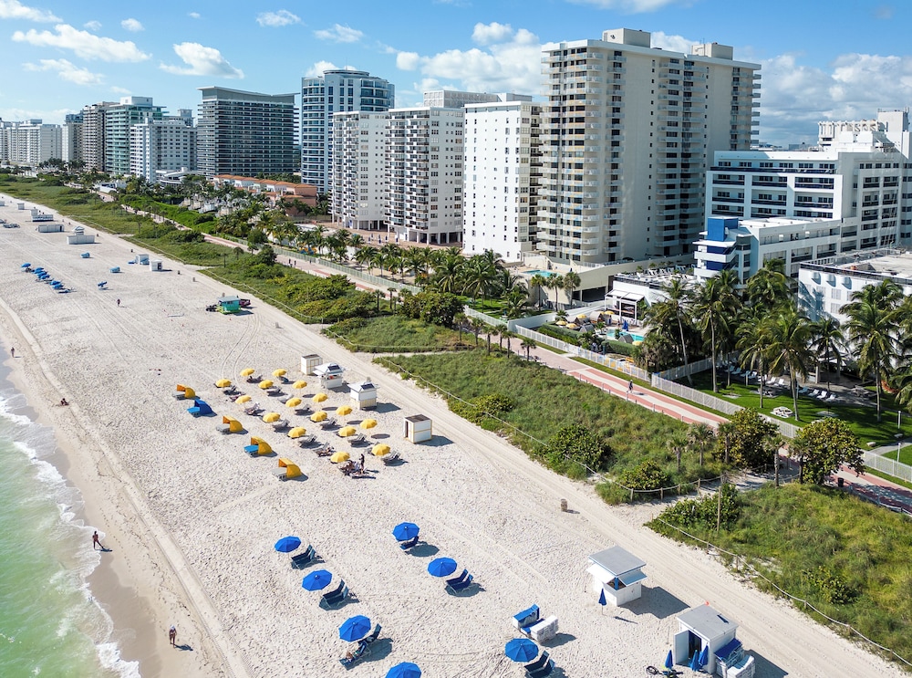 Hilton Cabana Miami Beach Resort — Beach in Miami, Florida