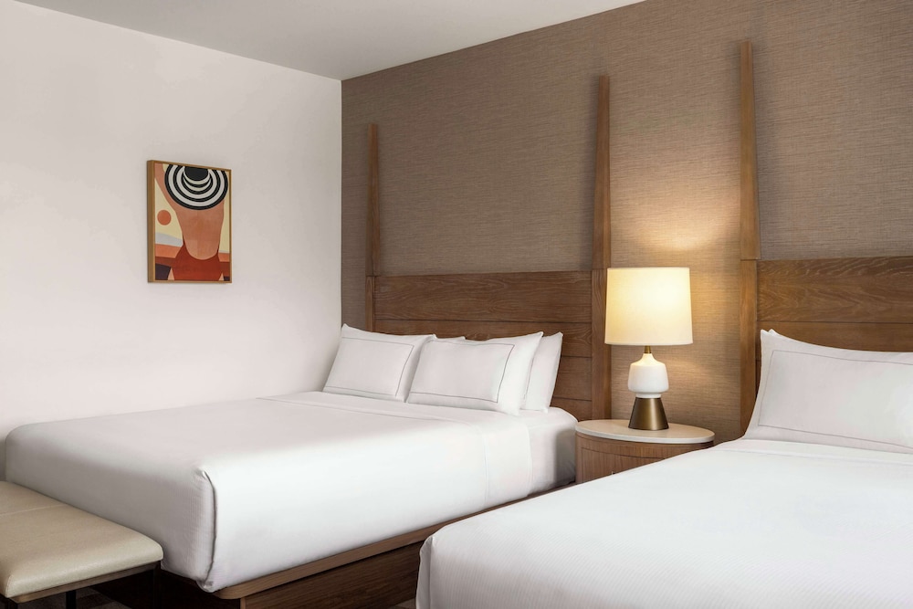 Hilton Cabana Miami Beach Resort — Hotel rooms in Miami, Florida