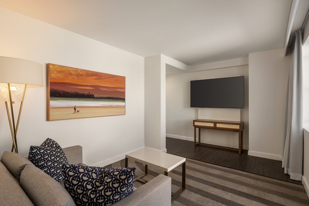 Hilton Cabana Miami Beach Resort — Hotel rooms in Miami, Florida