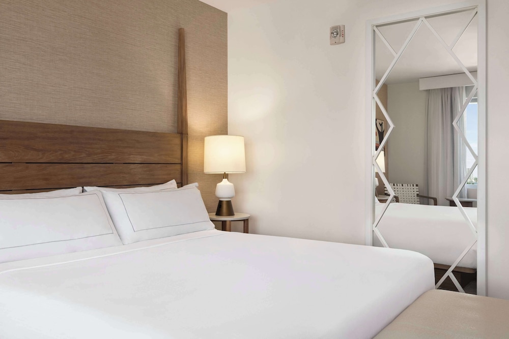 Hilton Cabana Miami Beach Resort — Hotel rooms in Miami, Florida