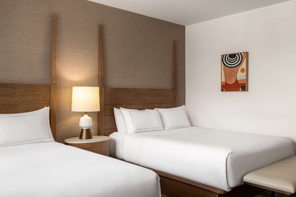 Hilton Cabana Miami Beach Resort — Hotel rooms in Miami, Florida